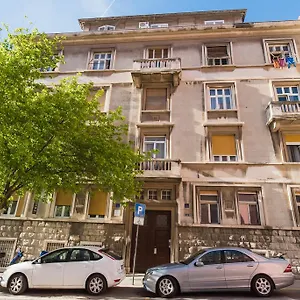 apartment-vetom.splithotels.org/
